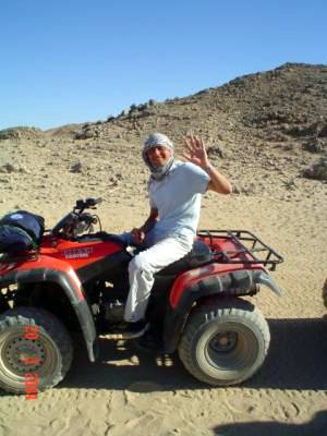 du Quad dans le desert!!!